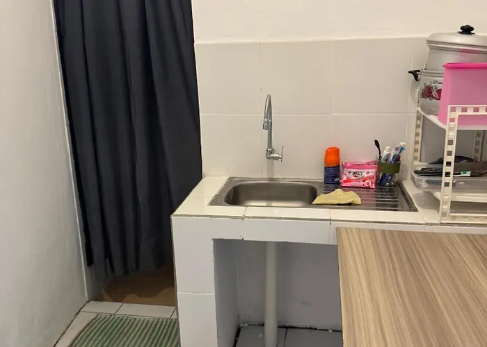 House For Budget Travelers